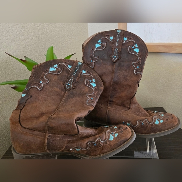 LITTLE GIRLS BROWN VINTAGE ROPER BOOTS WITH TURQUOISE EMBROIDERY AND CRYSTALS - Picture 4 of 8